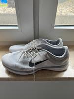 Nike Damenschuh Gr. 40,5 Hessen - Linden Vorschau