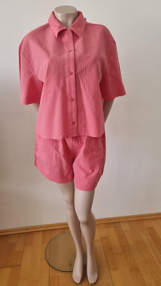Triumph Homewear / Beachwear Anzug Gr. M/L Neu mit Etikett in München