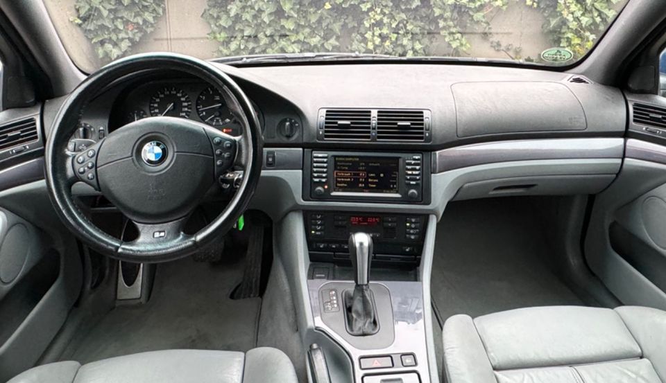 BMW 540i AT M-Sportpaket*VOLLAUSST*SAMMLERSTÜCK* in Lauterbach (Hessen)