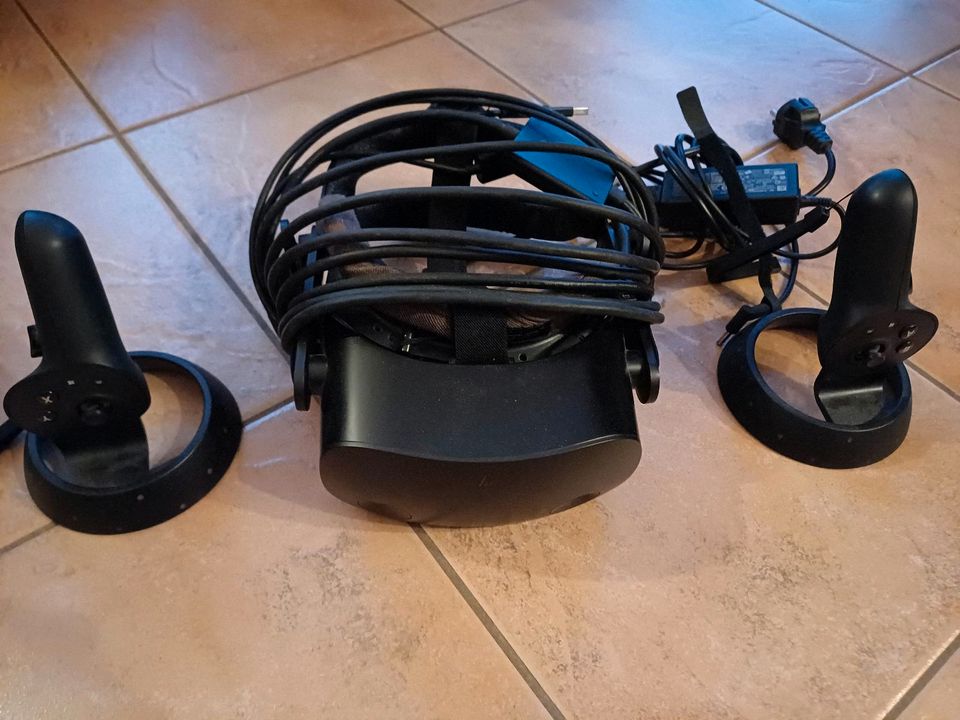 VR Headset HP Reverb G2 mit V2-Kabel in Michendorf