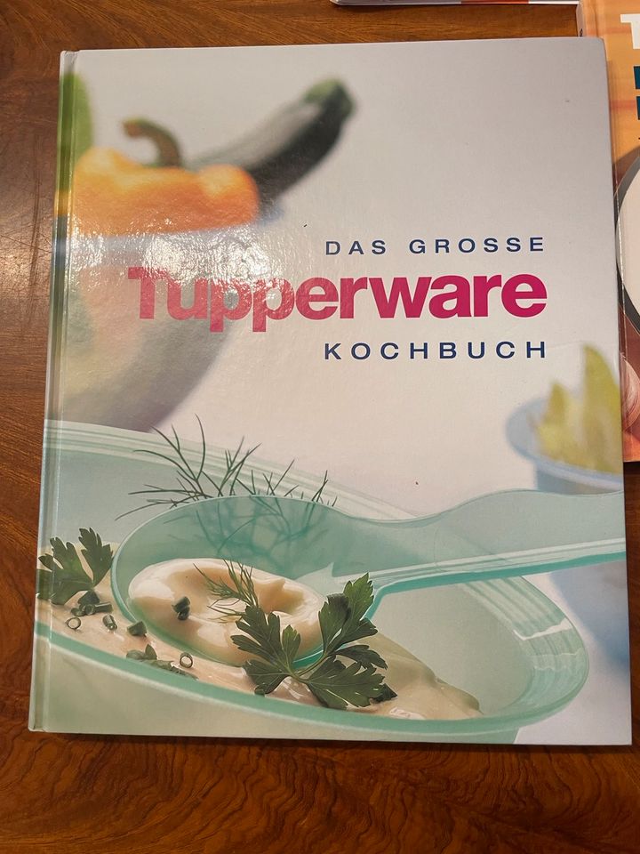 4 Kochbücher Tupperware inklusive Kinderkochbuch in Hamburg