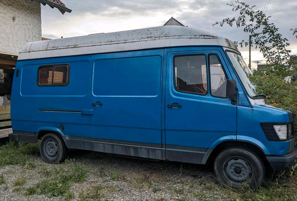 Mercedes Benz T1 601 207D Wohnmobil in Rottenburg am Neckar