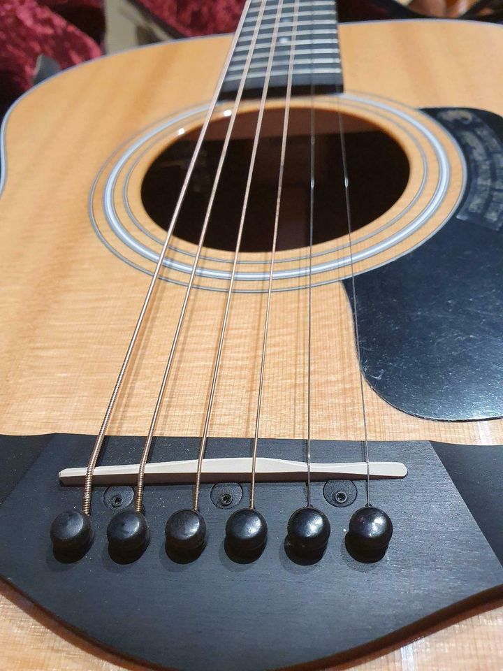 Taylor 312e Westerngitarre Gitarre mit Pickup in Hannover