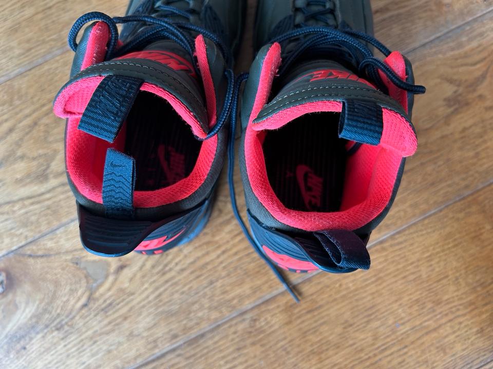 NIKE AIR MAX 90 SNEAKERBOOT DARK LODEN BLACK BRIGHT CRIMSON