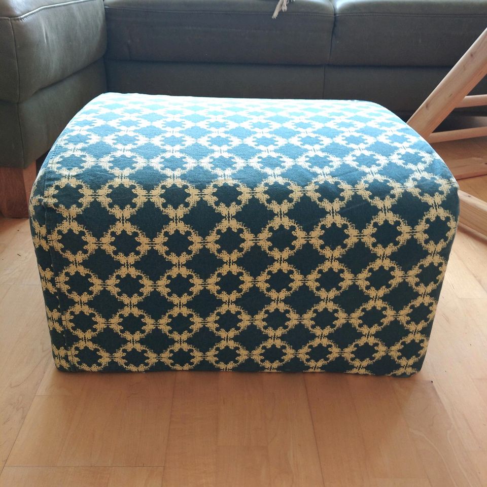 Hocker Ikea Klippan Retro Design in Freiburg im Breisgau