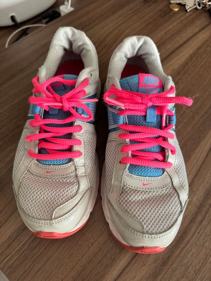 Nike Schuhe Sneaker pink grau  Gr. 38,5 gut erhalten in Heinsberg