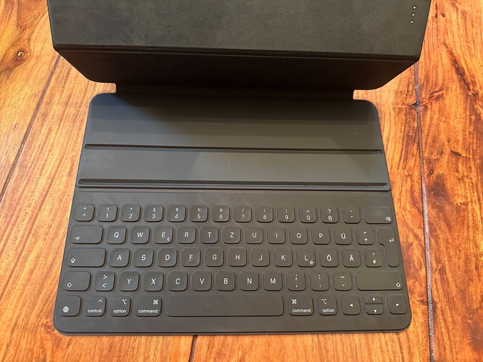 Apple Smart Keyboard Folio für iPad Pro 12,9“ in Vechelde