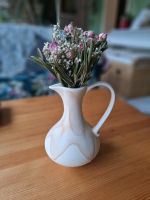 Elegante Vase mit Henkel weiß creme bauchig Krug Sachsen-Anhalt - Salzwedel Vorschau