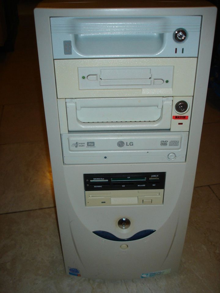 Retro PC mit Asus P2B-DS oder -S für DOS und Windows in Singen