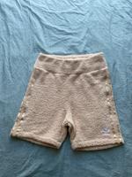 Neue Adidas Shorts Damen Hose gelb beige S Neupreis 70€ Nordrhein-Westfalen - Kleve Vorschau