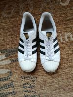 Adidas schuhe Herren und Damen Gr 41,5 Brandenburg - Ortrand Vorschau