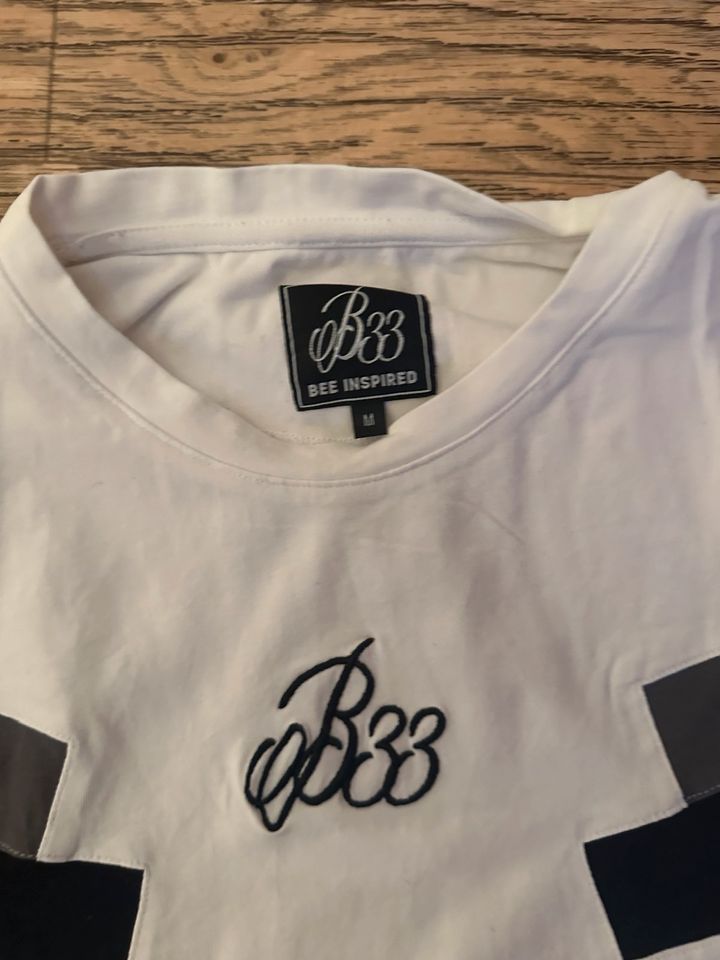 Bee inspired T-Shirt Shirt weiß M in Düsseldorf