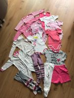 t. NEU Bekleidungspaket Gr. 86/92 Bodys Shorty Strumpfhosen Niedersachsen - Wildeshausen Vorschau