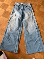 Jeans von Bershka Gr 34 Bayern - Zirndorf Vorschau