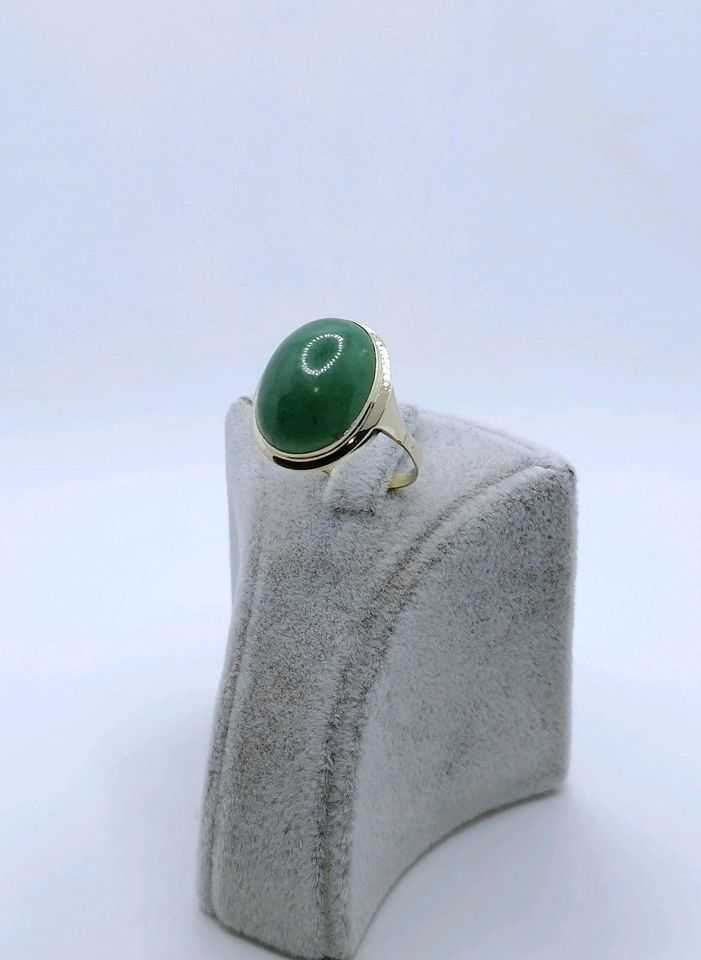 Prunkvoller Jade Gold Damenring, 333er 8 Karat Goldring in Berlin