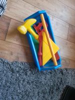 Werkzeugkoffer Spielzeug Handwerker Kinder Koffer Hammer säge Nordrhein-Westfalen - Bad Salzuflen Vorschau