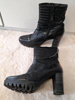 MJUS Stiefeletten High Heels schwarz Größe 41 fast neu Duisburg - Duisburg-Mitte Vorschau