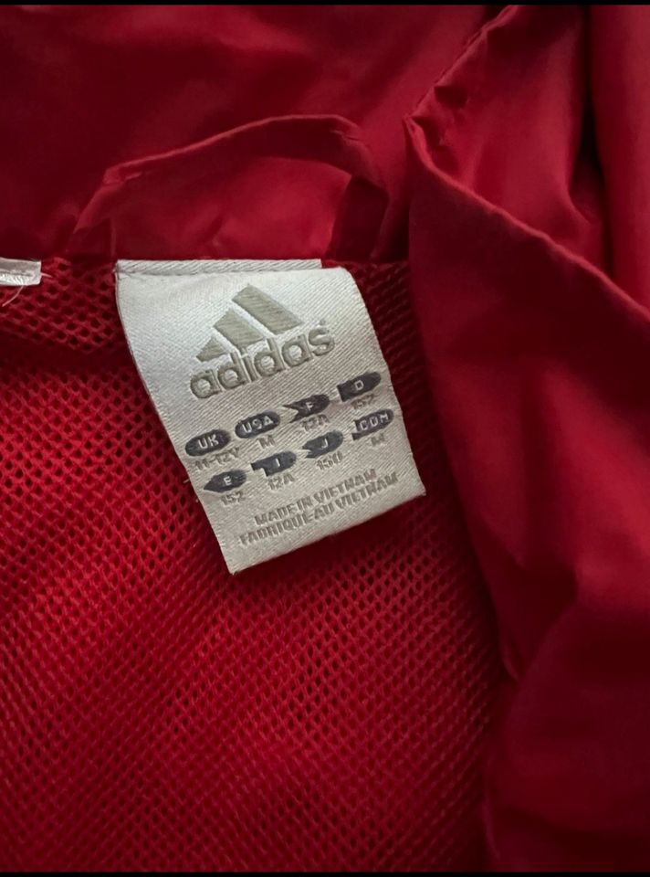 Adidas Windbreaker/ Jacke Nike Jacke gratis dazu in Backnang