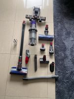 Dyson V11 Handstaubsauger mit Zubehör zu verkaufen Nordrhein-Westfalen - Gladbeck Vorschau