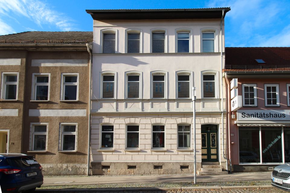 Vermietetes Mehrfamilienhaus mit Renovierungsbedarf in Apolda - Perfekte Investitionsmöglichkeit! in Apolda