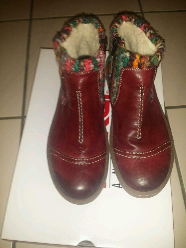 *Reserv* Rieker Boots rot bunt Strick,Lammfell, Gr.39, Neuw in Saarbrücken