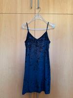 Hollister Samtkleid XS Navy / Dunkelblau / Royalblau Bayern - Vaterstetten Vorschau