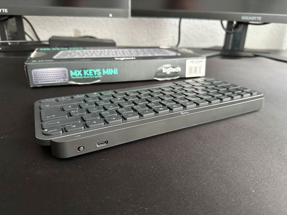 MX KEYS MINI Bluetooth Tastatur mit OVP in Köln