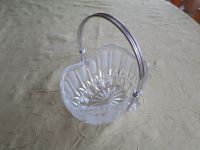 Kristallglas Schale mit Silberfarbenen Henkel 14x11cm h9cm Bayern - Triftern Vorschau