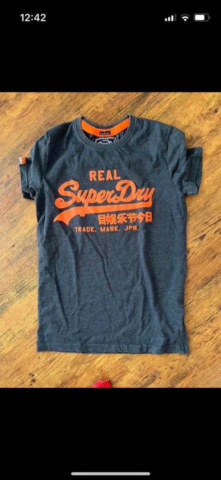 Superdry small Pullover t Shirt Polo Westen in Trier