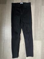 Schwarze Jeans Zara Größe 42 Niedersachsen - Gifhorn Vorschau