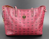 MCM Tasche Liz Shopper Damen Wendeshopper Handtasche rot gold Duisburg - Duisburg-Mitte Vorschau