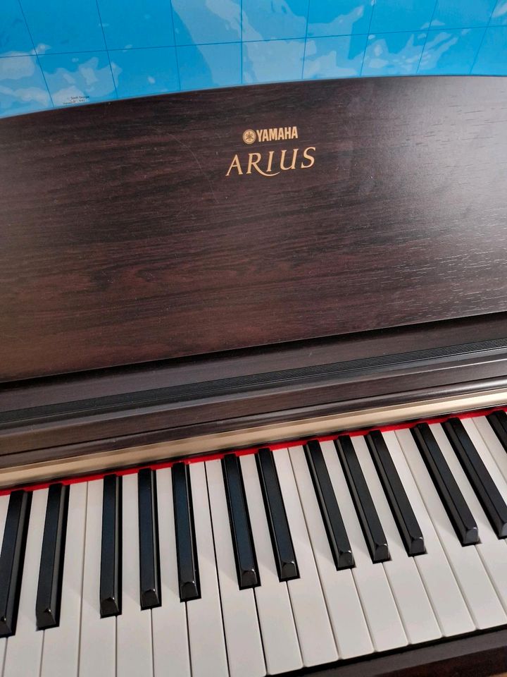 Digital Klavier Yamaha Auris YDP 161 in Bergisch Gladbach