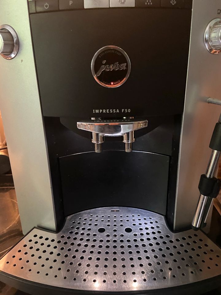 Jura Impressa F50 Kaffeemaschine in Barsinghausen