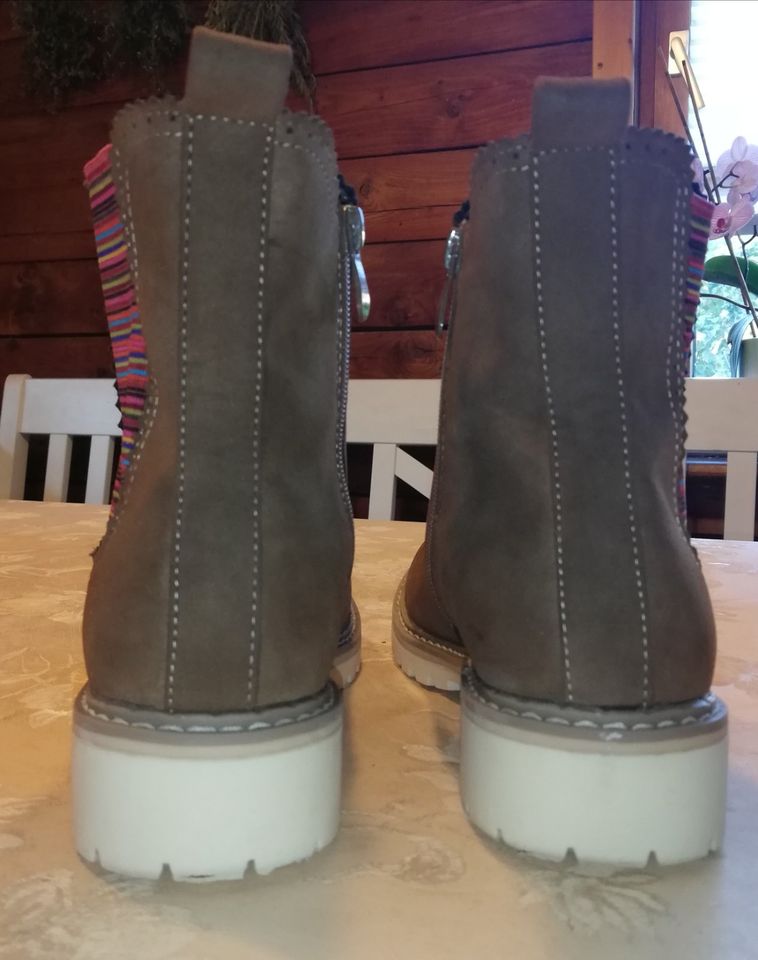 Boots/ Stiefelette für Mädchen/Damen Gr. 39 BAMA- guter Zustand in Fulda