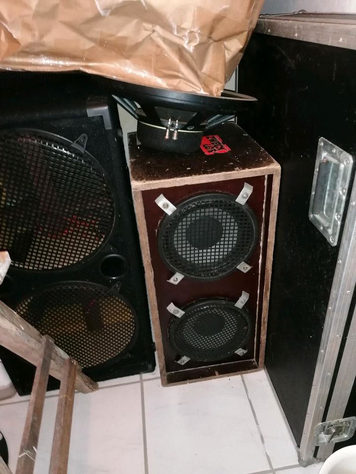 Instrumentalbox Bassbox 2x 10" Celestion in Wabern