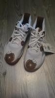 Limited Edition! Reebok Sneaker weiß mit Donut Design Hessen - Erzhausen Vorschau