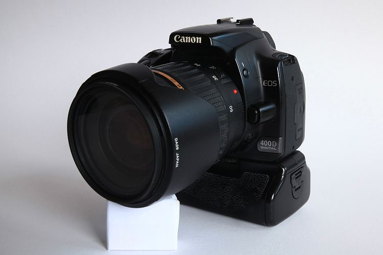 Spiegelreflexkamera Canon EOS 400D, 2 Objektive und Batteriegriff in Hameln