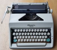 Vintage Schreibmaschine Olympia Monica, sehr gut erhalten Hessen - Witzenhausen Vorschau