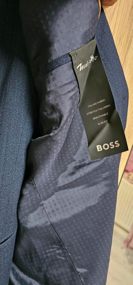 Hugo BOSS Anzug 3 Teile Gr. 54 Slim Fit in Gundelsheim