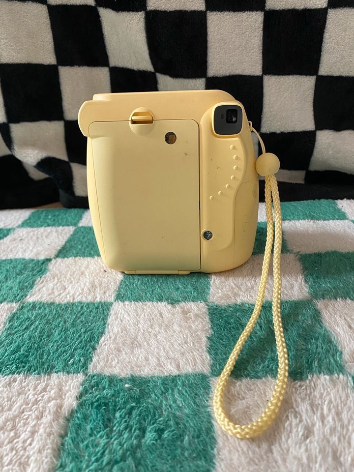 Insta mini 8 Polaroid Kamera in Berlin