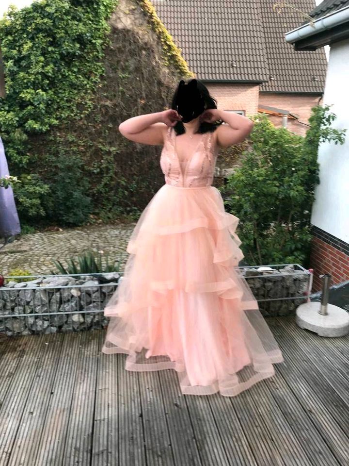 Festliches Kleid / Abendkleid für Hochzeit, Abschluss, Abi in Hannover