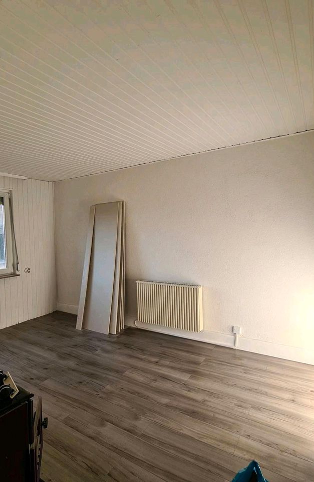 Stilvolle 3-Sanierte-Wohnung in Esslingen, WG/Unterverm. möglich in Esslingen