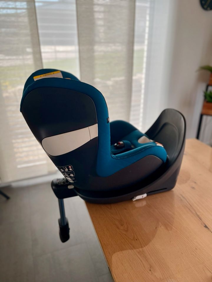 CYBEX Sirona M2 i-Size Tropical Blue / Base M in Östringen