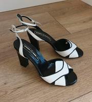 Schuhe singh madan Heine 37 schwarz weiß Hessen - Kirchheim Vorschau