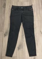 Jeans Hose M grau 38 Jessica C&A Skinny Neuwertig Hessen - Seligenstadt Vorschau