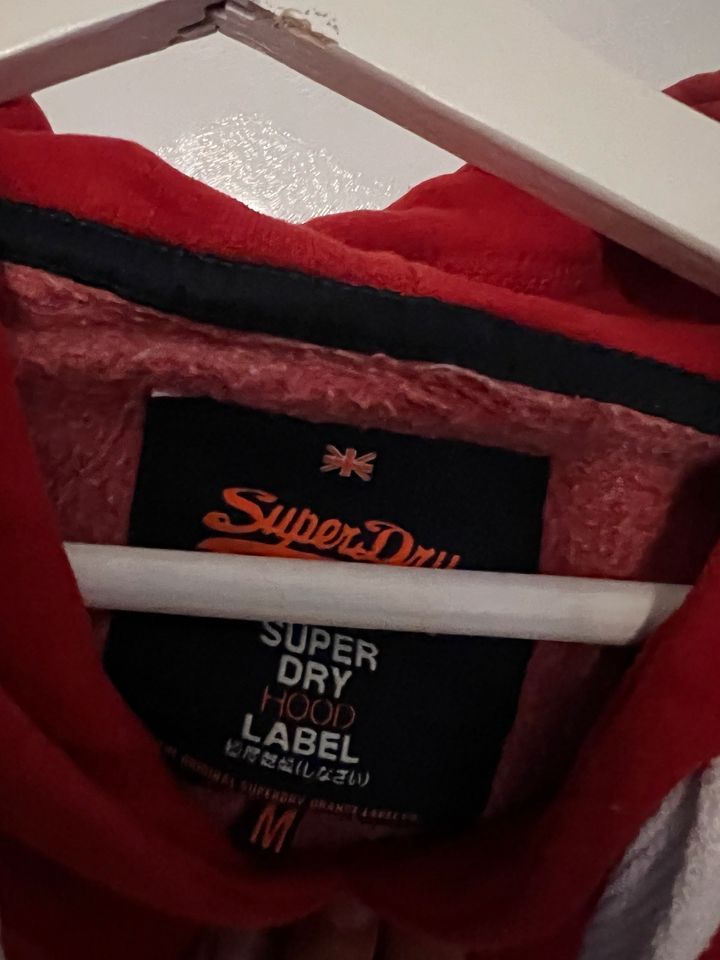 Superdry sweat Kapuzen Hoodie Pullover rot Gr. M in Rheine