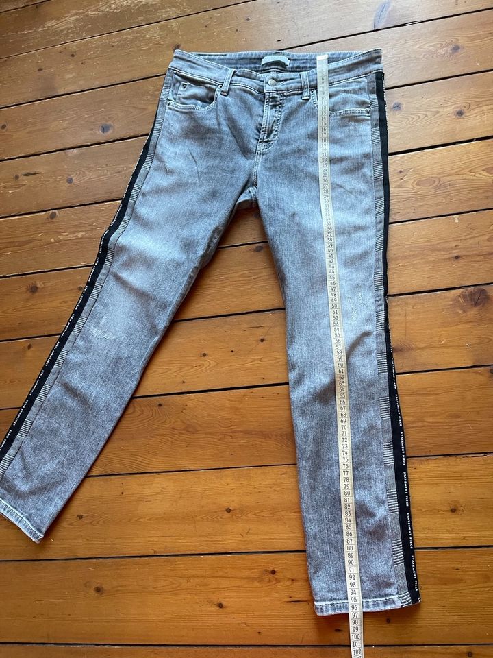 Cambio Jeans • Vintage Edition • Gr 40 • grau • schöne Details • in Bremen