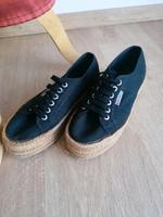 Superga Sneaker, schwarz 39 Kr. München - Aschheim Vorschau
