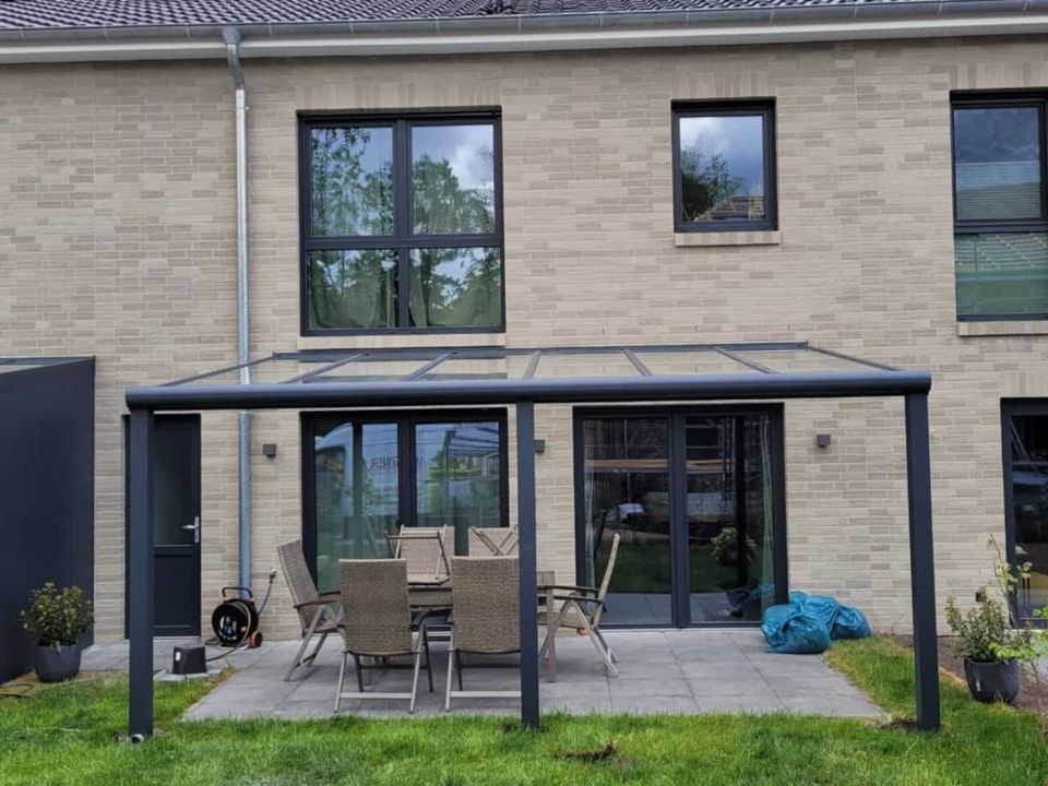 Alu Terrassenüberdachung mit Polycarbonat- oder Glasdach in Vechta