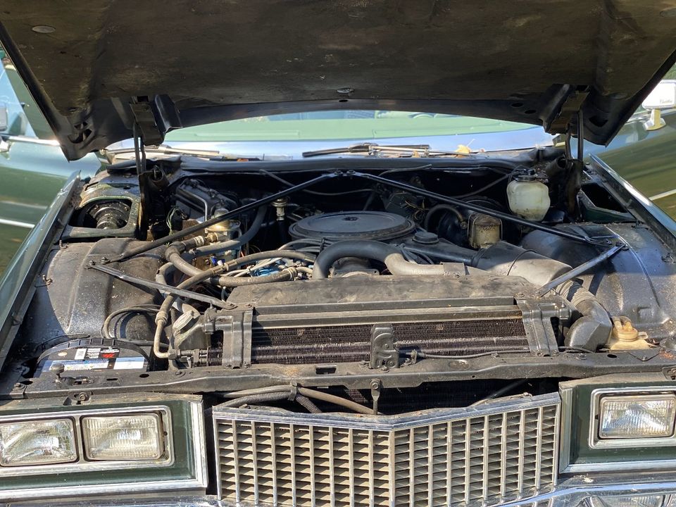 Oldtimer - Cadillac Sedan deVille von 1975 - zu verkaufen in München